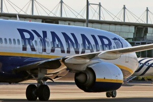 Teures Kerosin, große Nachfrage – Ryanair plant Preisanhebung