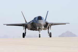 F-35 schlägt mit zehn Milliarden Euro zu Buche