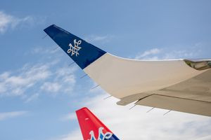 Air-Serbia-Flug nach Düsseldorf bei Start verunfallt