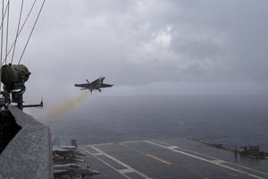 USA verlieren Sea Hawk und Super Hornet binnen 30 Minuten