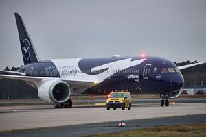 Lufthansa holt 787-9 mit Sonderanstrich nach Frankfurt