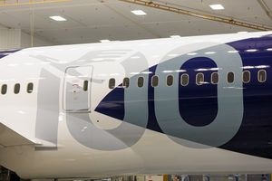 Neue Jets und alte Schatten