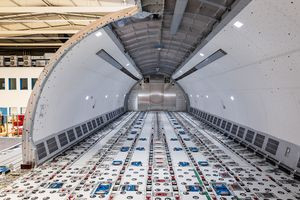 Der Airbus A350F hat eine große Klappe