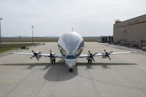 Sturm beschädigt die einzige Super Guppy der Welt 