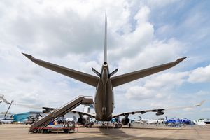 Der erste A330neo-Tanker zeigt sich in Toulouse
