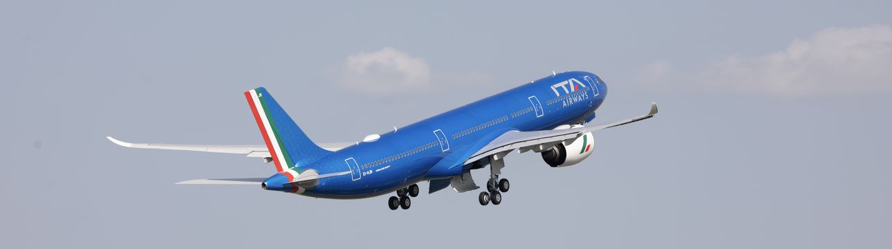 Airbus A330-900 und A321 nach Start auf Kollisionskurs