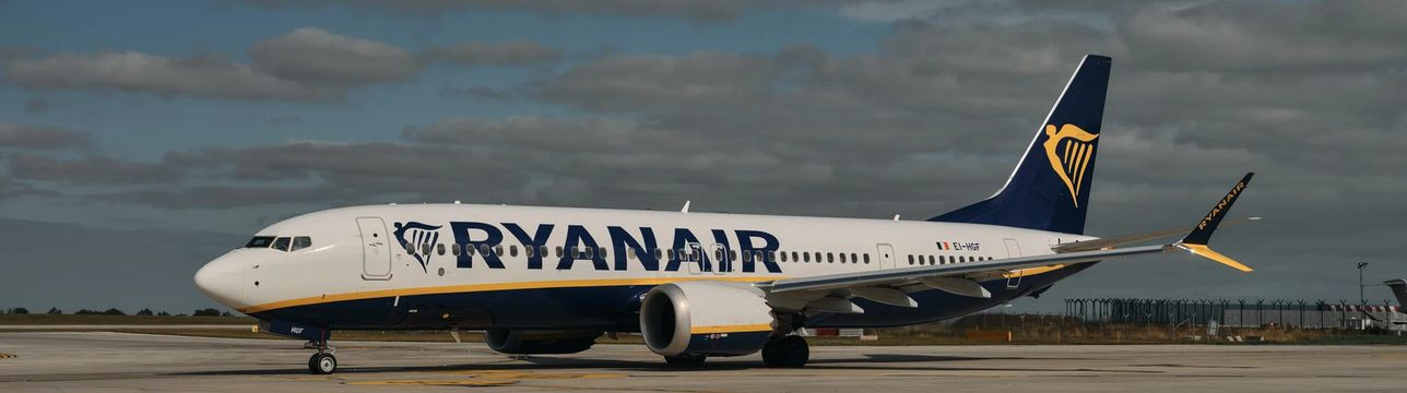 Boeing 737 MAX von Ryanair bricht Flug nach Turbulenzen ab