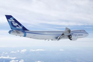 Boeing 747-8F im Flug