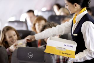 Lufthansa-Flugbegleiter