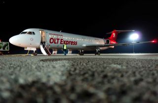 Fokker 100 der OLT Express