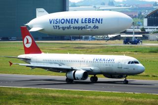 Turkish Airlines am Airport Friedrichshafen