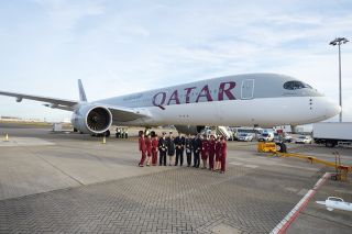 Qatar Airways Airbus A350-900 in LHR