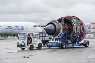 Airbus A350-1000 Triebwerk Rolls-Royce Trent XWB-97