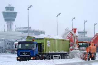 Winterdienst am Flughafen München