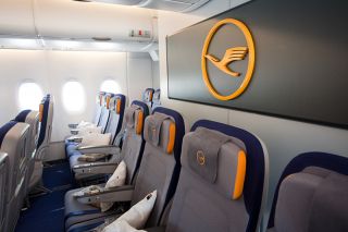 Lufthansa Economy Intercont