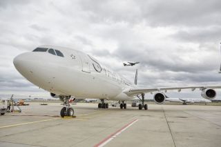 Lufthansa Airbus A340-300