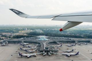 Airbus A350-900 in Moskau