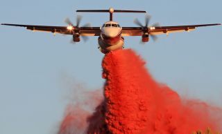 Conair Dash 8 Löschflugzeug