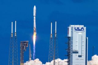 Amazon schießt Kuiper-Satelliten ins All