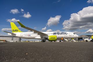 Air Baltic A220-300