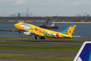 ANA Boeing 747-400 Pokemon