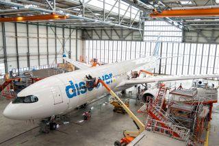 Weißer Hai: Discover Airlines Airbus A330