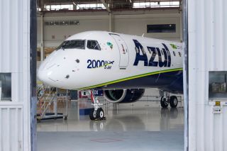 Azul Embraer E195-E2