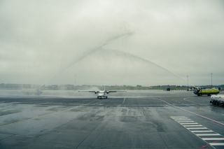 Van Air Europe Let L-410