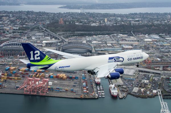 Boeing 747-8 in Seahawks Livery