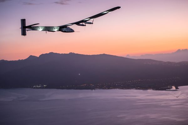 Solar Impulse vor der Landung in Hawaii
