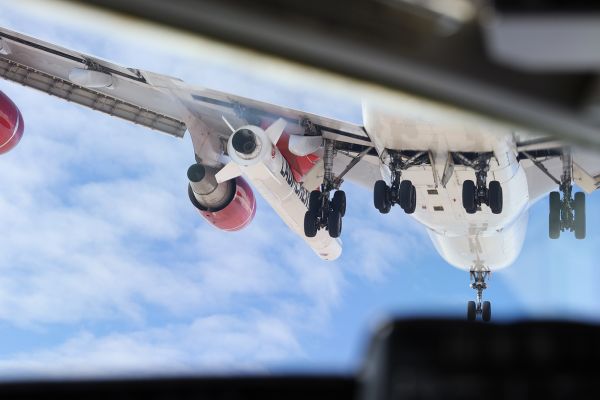 Eine Boeing 747-400 als Raketenstart-Plattform im Dienst von Virgin Orbit
