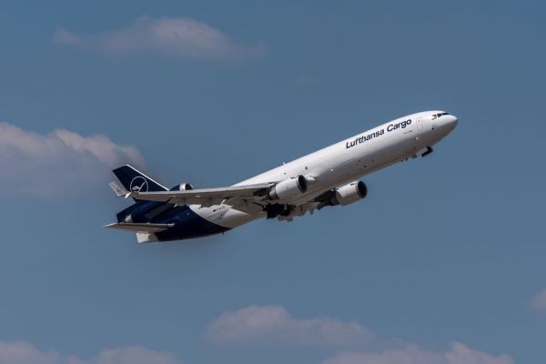 Lufthansa Cargo MD-11F