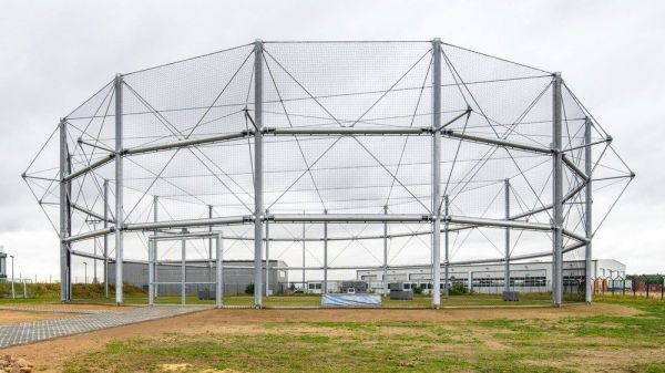 Drohnenkäfig am Flughafen Braunschweig