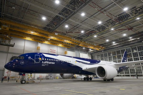 Lufthansa Airbus A350-900