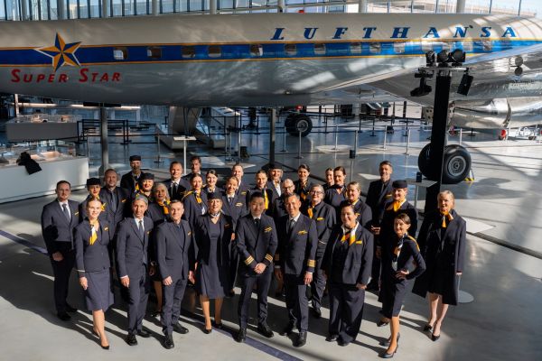 Neue Lufthansa-Uniformen