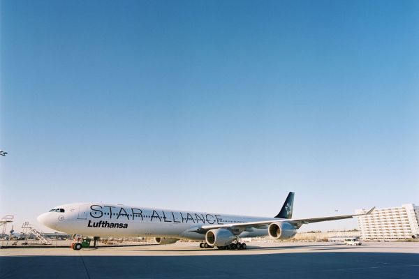 Lufthansa Airbus A340-600