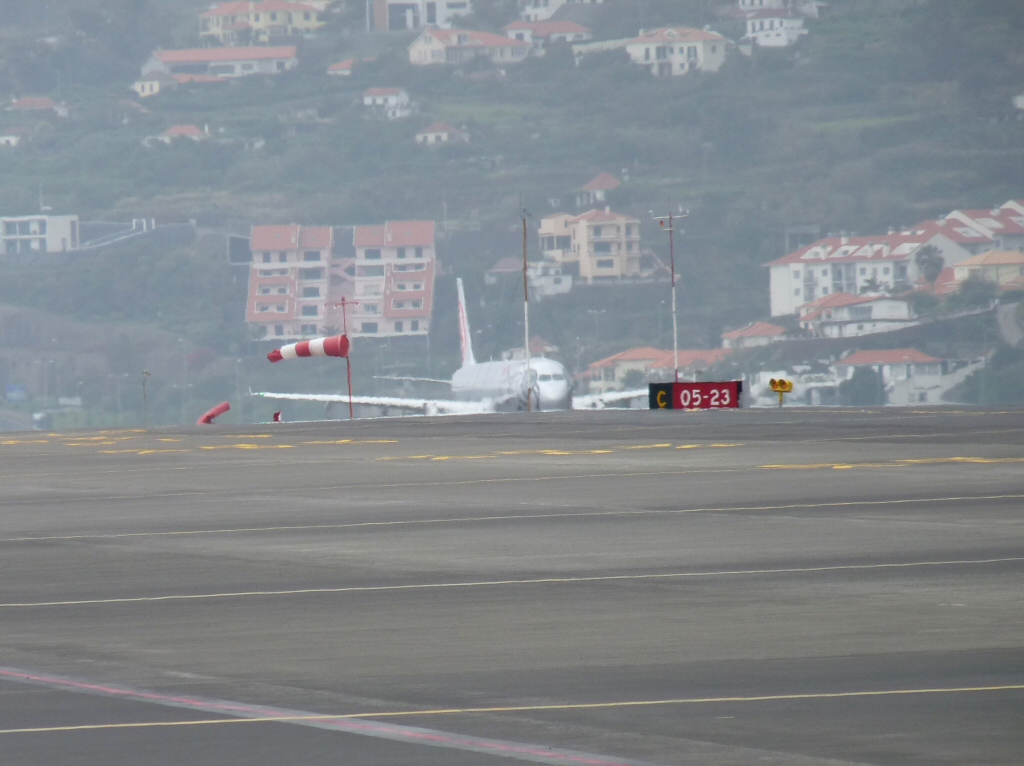 Aktuell Die Situation Auf Madeira Flughafen www.aero.de