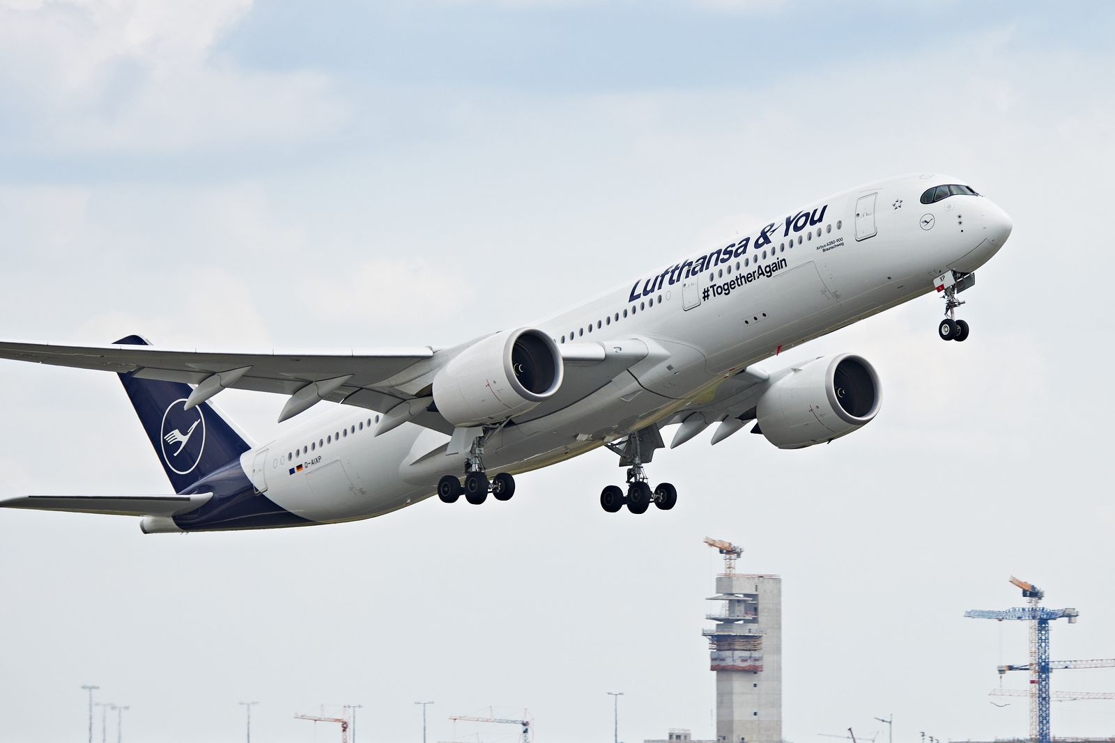 Lufthansa schickt erste Flugzeuge nach Israel