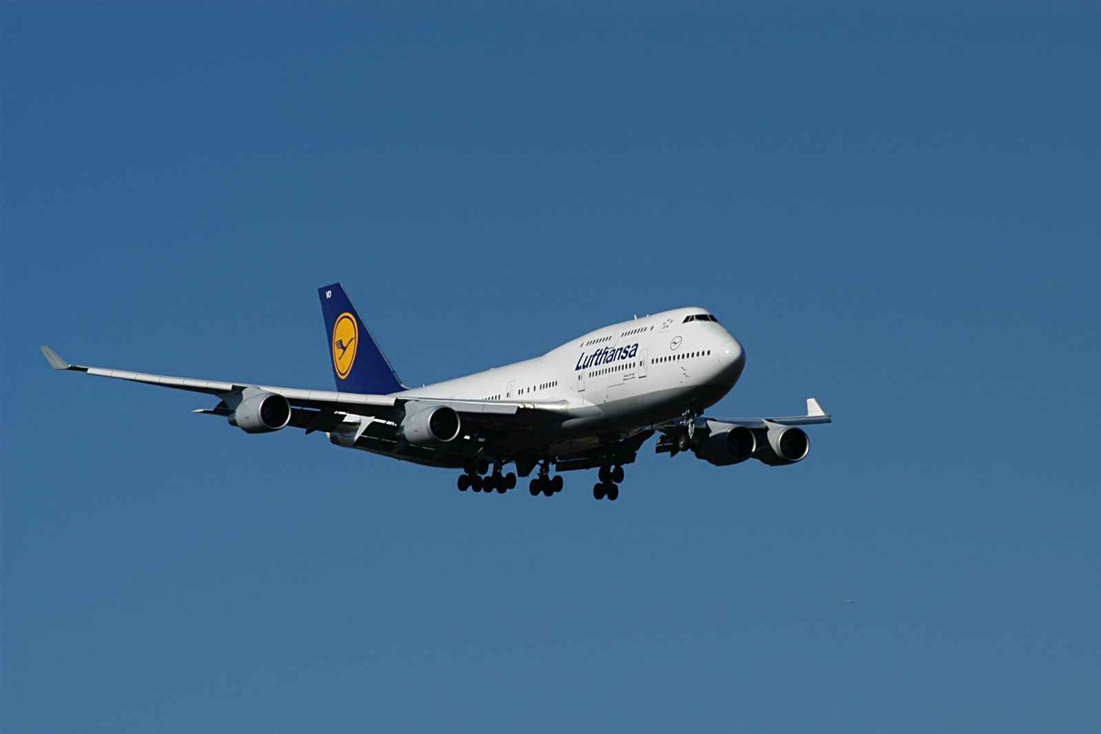 Neuer Glanz für alte Lufthansa-Jumbos