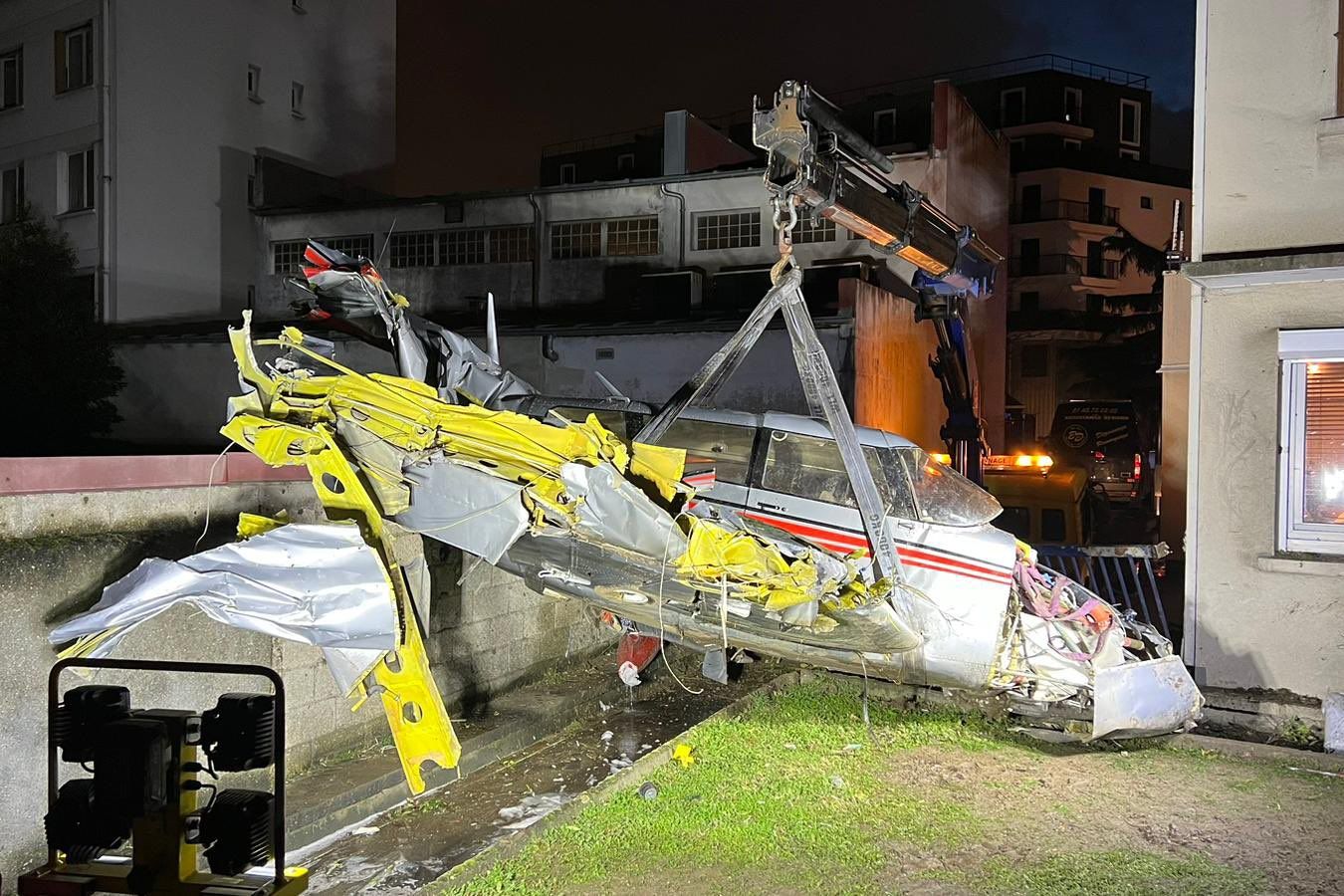 PA-30 in Wohngebiet bei Paris abgestürzt