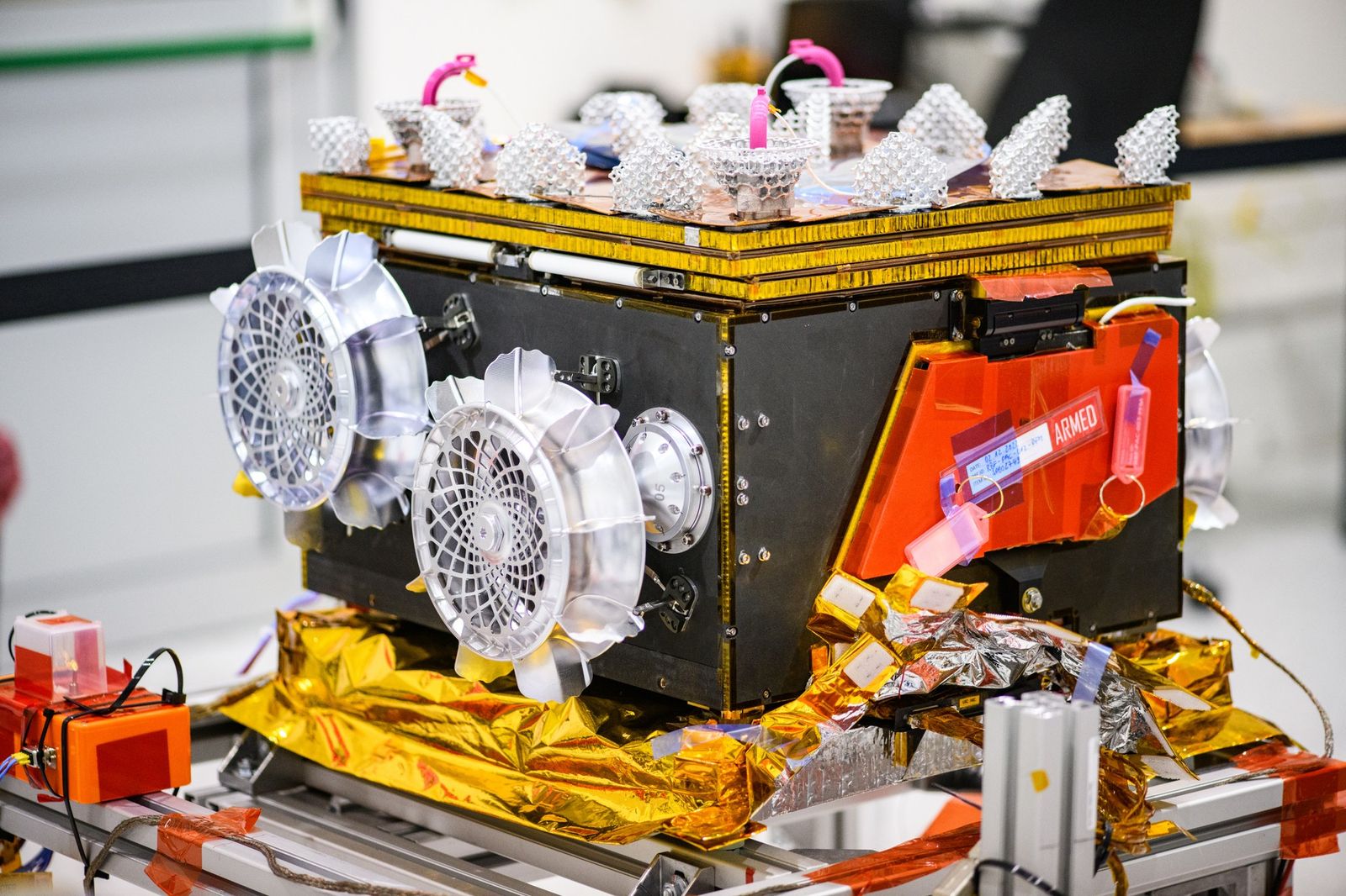 DLR-Rover soll Marsmond erkunden