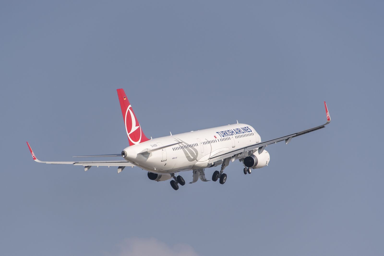 “Fliegen Sie eine Linkskurve, Airbus A321 startet”